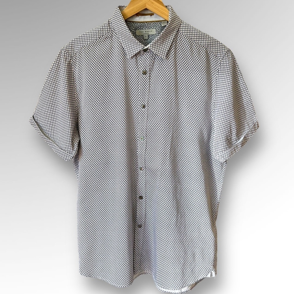 Ted Baker Men’s Short Sleeve Geometric Print Shirt In Punk.